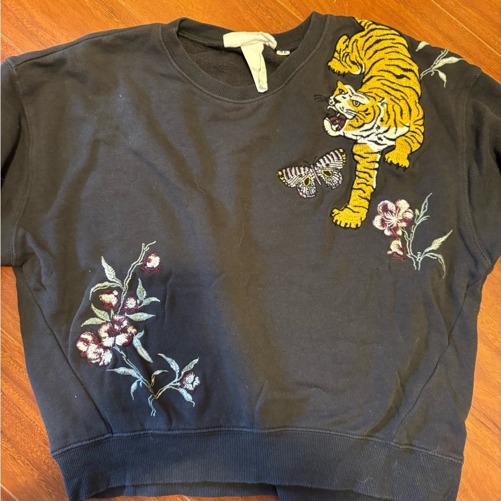 H&M Embroidered Dark Grey Crewneck with Tiger, Butterfly, Flower Design